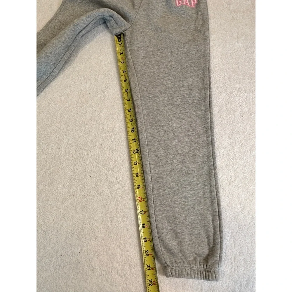 Gap‎ Kids Girls Gray Logo Fleece Joggers Sweatpants Size M 8 Pink Logo